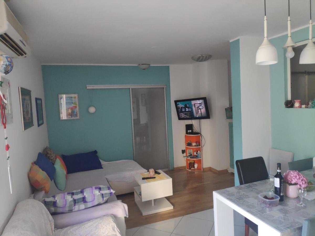 Spacious Apartment With Big Garden Near Beach スプリト エクステリア 写真